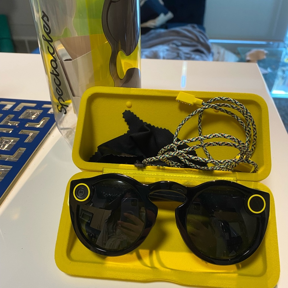 Snapchat Spectacles - Picture 2 of 4